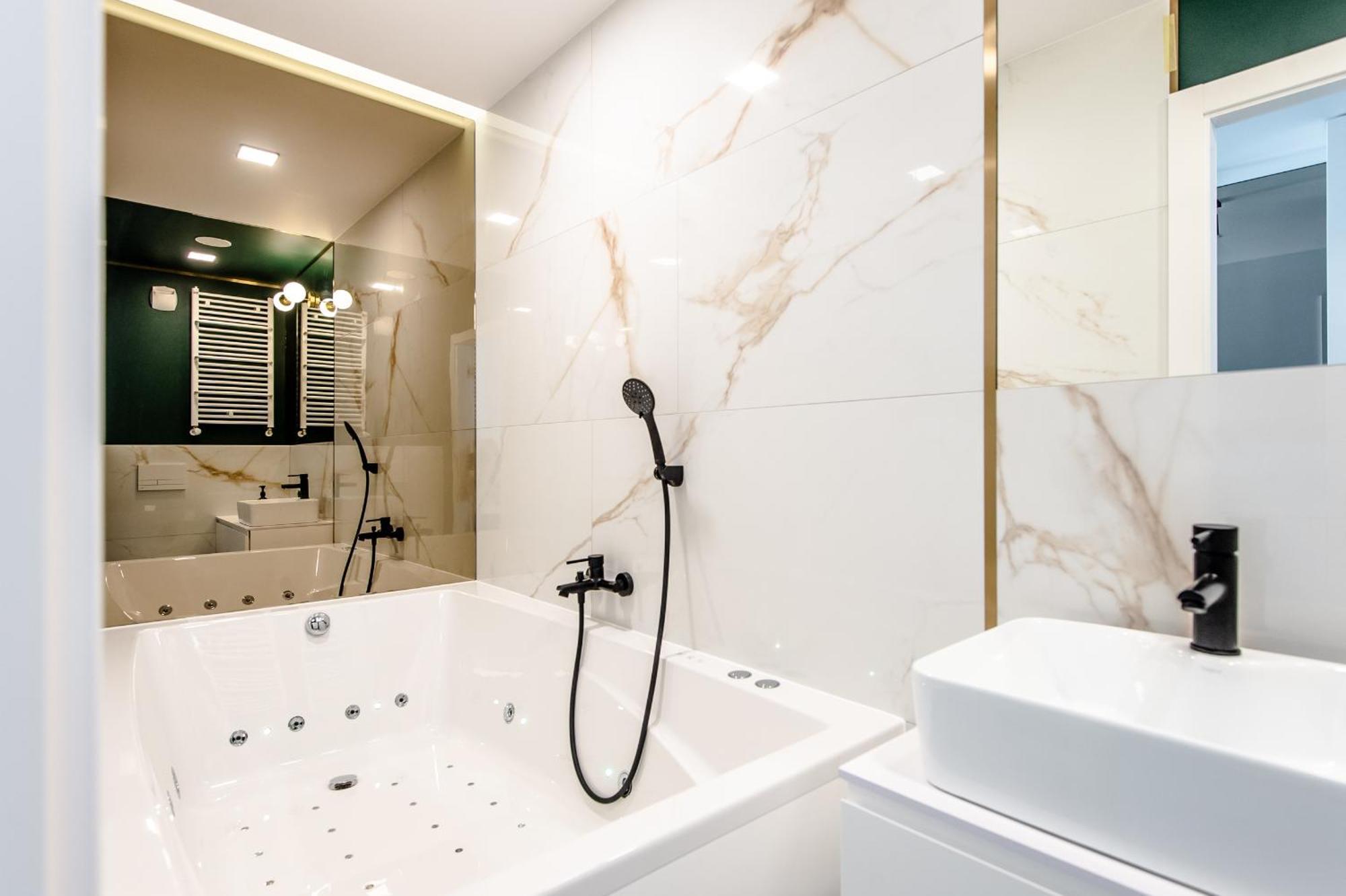 Super-Apartamenty Vip Jacuzzi III Poznań Zewnętrze zdjęcie