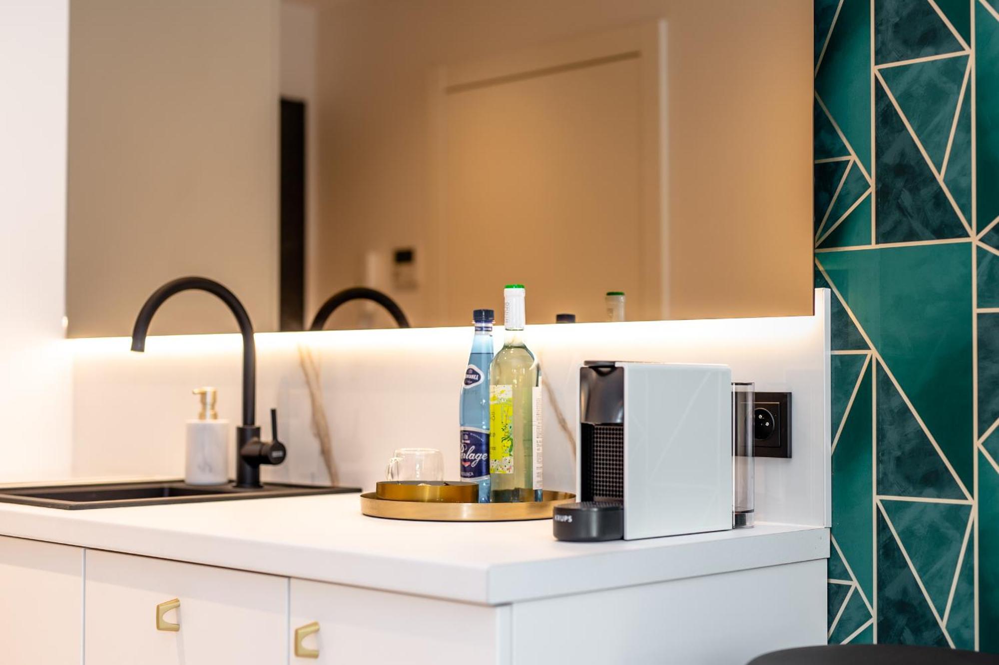 Super-Apartamenty Vip Jacuzzi III Poznań Zewnętrze zdjęcie